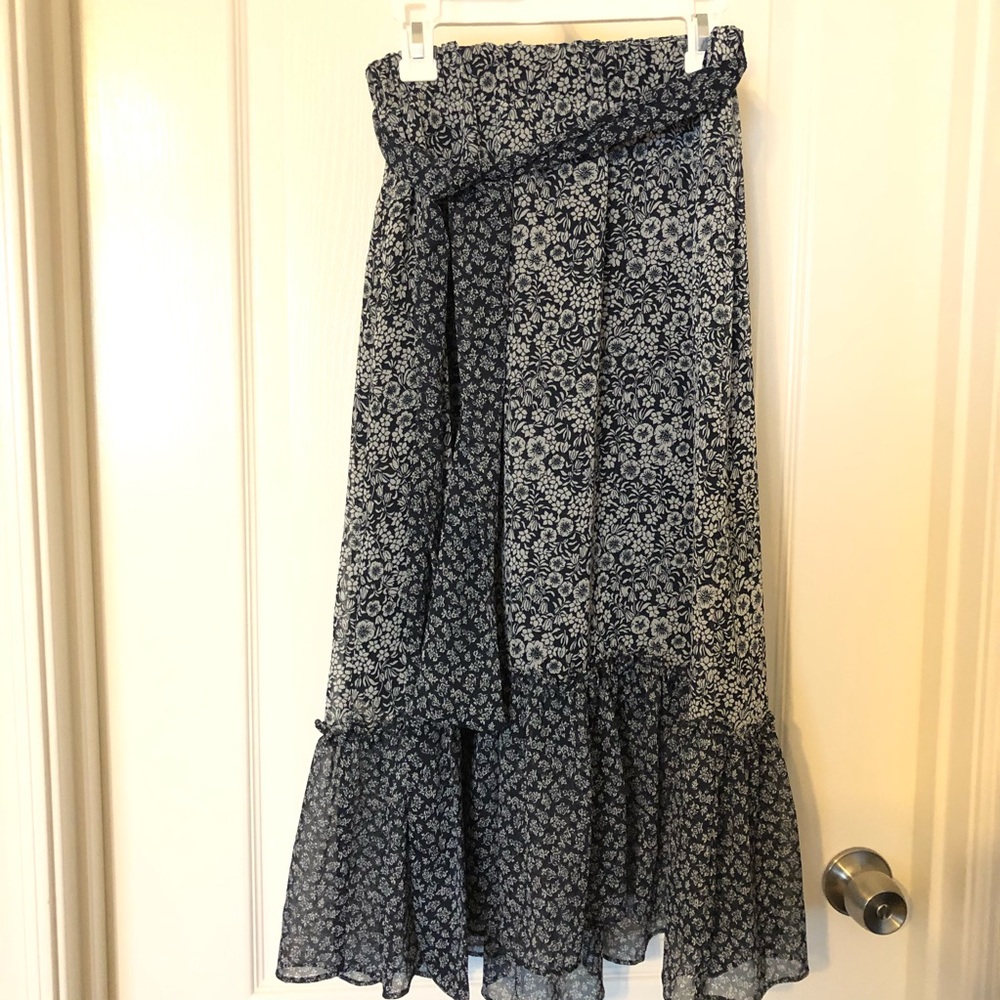 Loft blue & white floral skirt